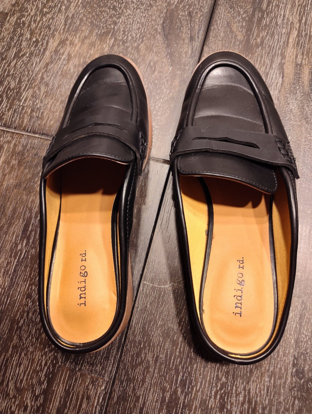 Indigo Rd. Lovelie Moc Mules Backless Loafer Style. 9.5 M